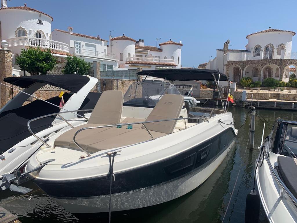 Villa Casa Serenity Au Canal Avec Piscine Et Amarre Empuriabrava