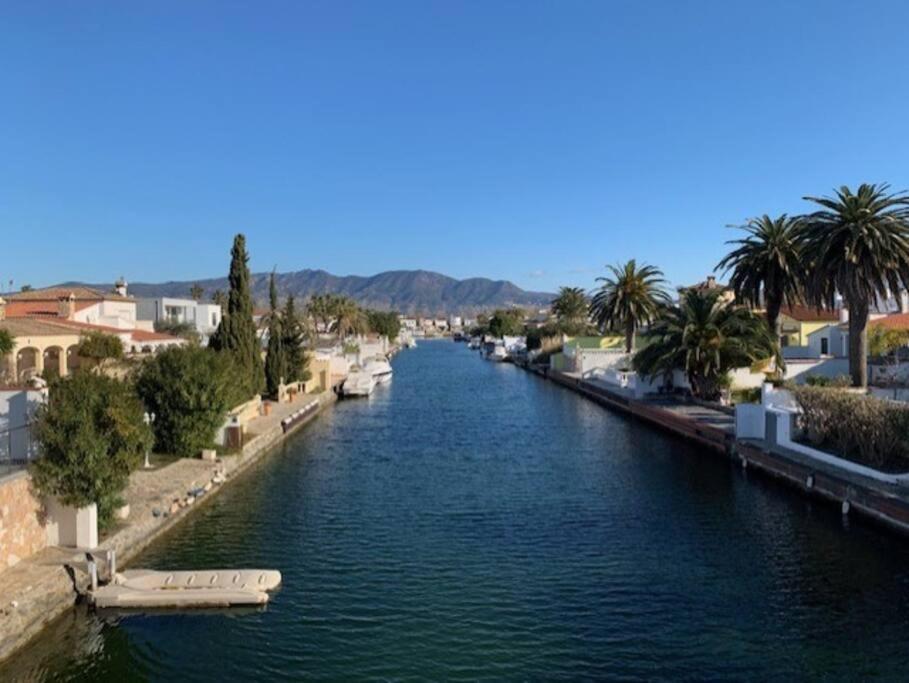 Villa Casa Serenity Au Canal Avec Piscine Et Amarre Empuriabrava
